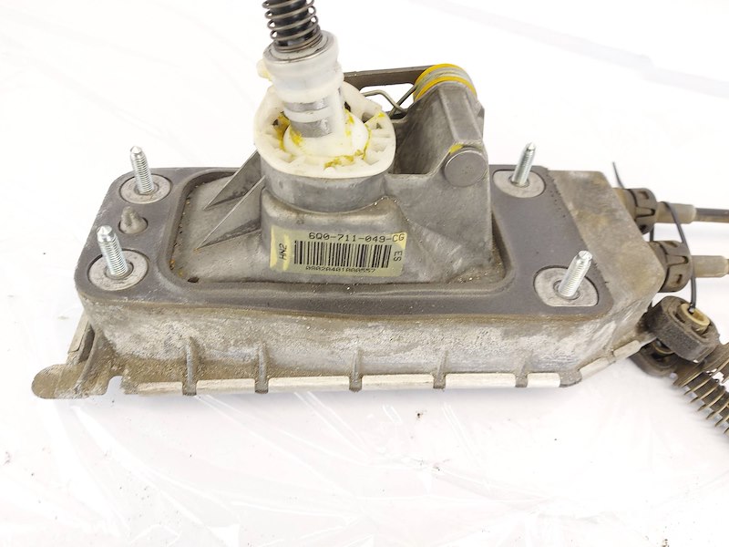 Кулиса  кулиса кассета тросы переключения передач 6q0711049cg vw seat skoda Цена