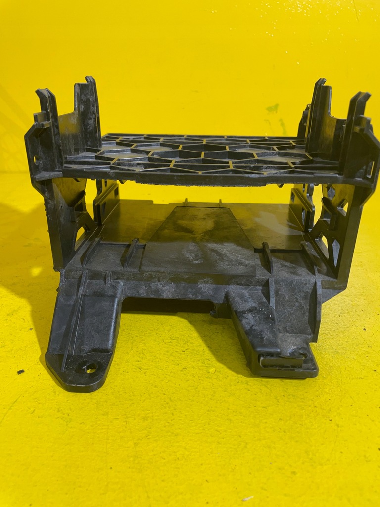 фото №7, Audi a4 b8 - кронштейн кронштейн радио 8t0907368a