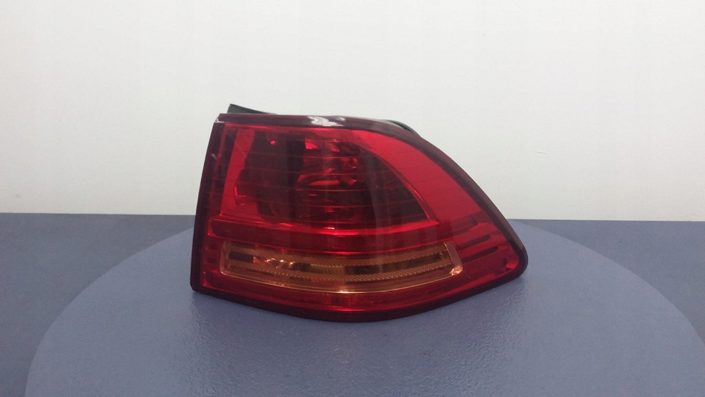 фото №1, Kia magentis ii sedan лампа задняя правая наружная w крыло 92402-2g0