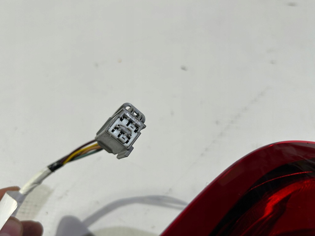 фото №8, Лампа задняя задняя левая led оригинал ford explorer v 2016-