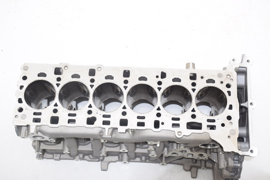 фото №10, Bmw g20 g22 g60 g70 740i g05 g06 40ix g07 b58b30p блок двигуна b58