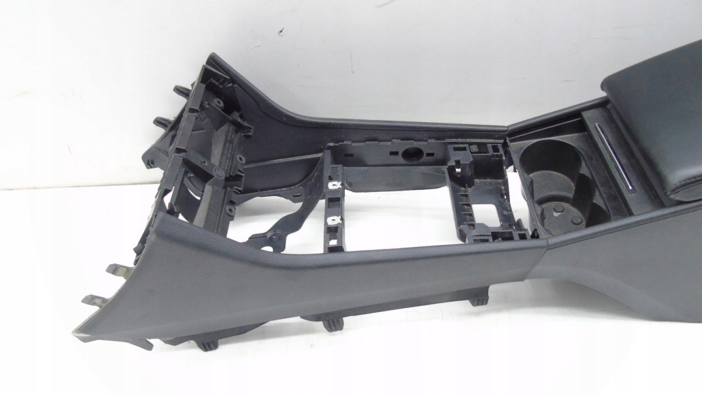 фото №7, Тунель середній підлокітник skoda superb iii