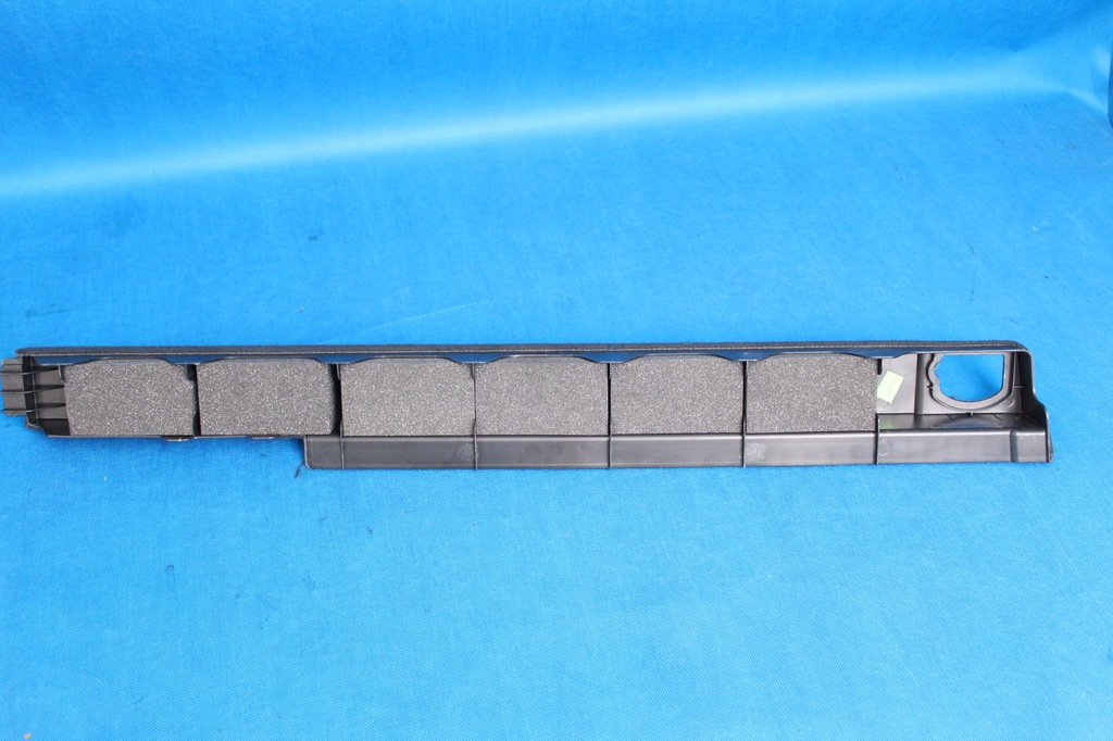 фото №5, Молдинг багажника audi оригинальный номер 8k9861827a молдинг