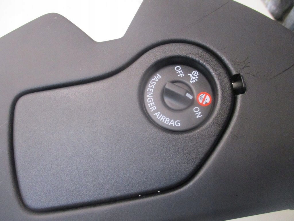 фото №2, Пластик защита консоли правая renault kadjar