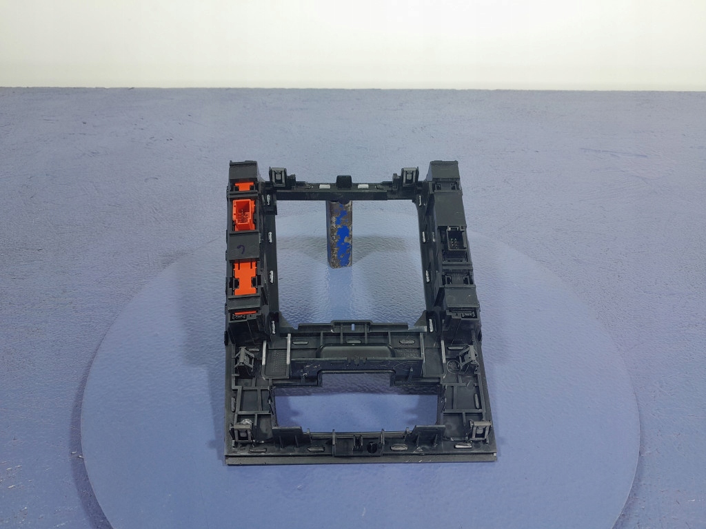 фото №5, Skoda superb iii рамка корпус домкрата рычаг переключения передач 3v1863212a