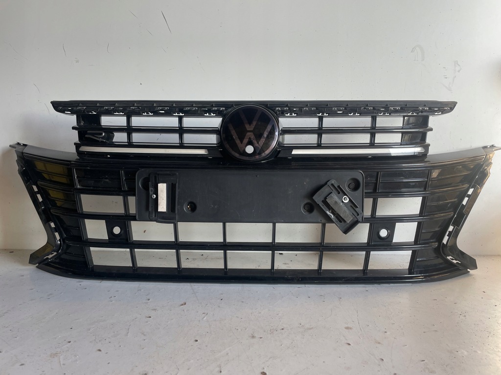 фото №1, Vw arteon r line lift решётка радиатора решётка радиатора 3g8853655g