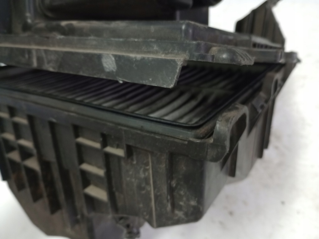 Mazda 5 корпус фільтра повітря витратомір brf7n 197400-2010 європа Ціна