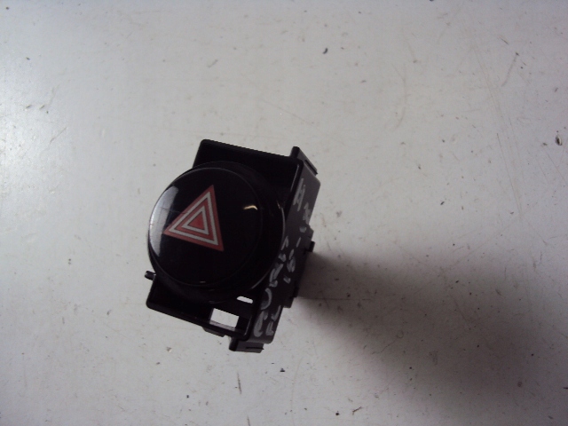 фото №1, Панель аварийных toyota auris ii lift 2015-2018