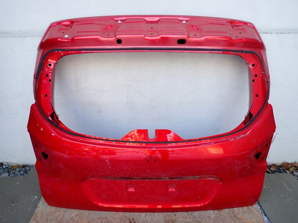 фото №1, Крышка багажника задняя крышка багажника renault captur 1 i j5 2012-2019r 901523137r