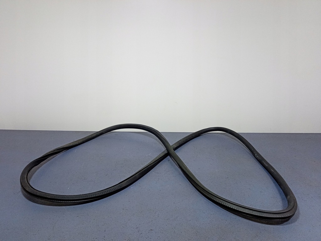 фото №1, Mercedes gls w167 прокладка двері правий задня