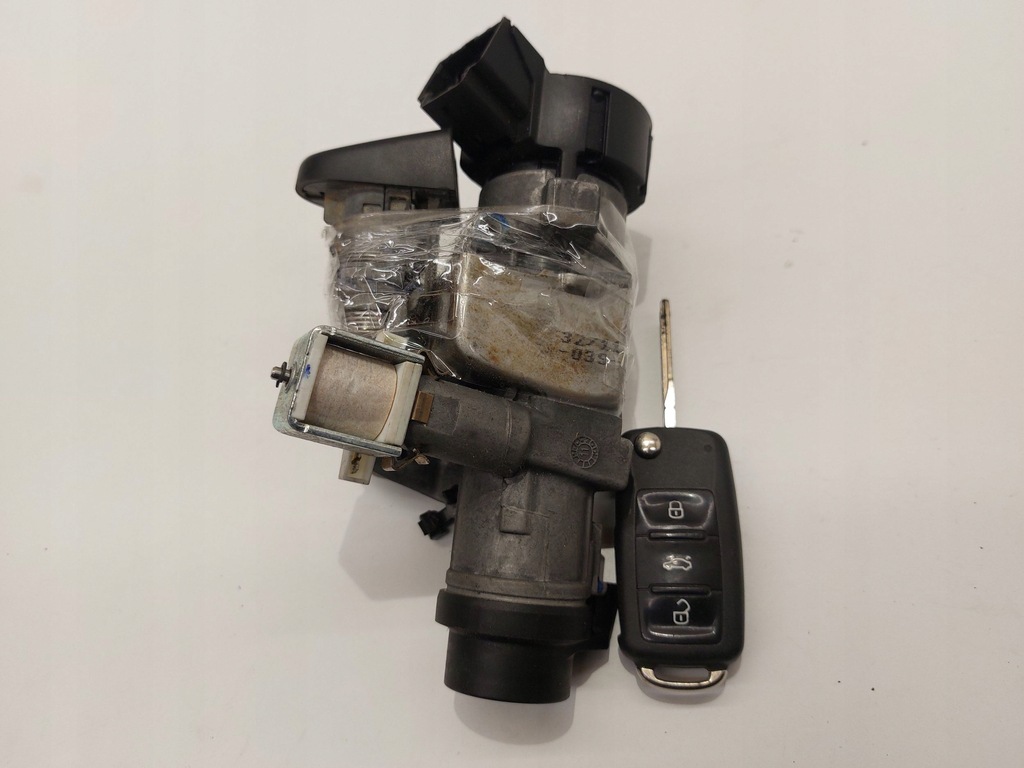 фото №6, Volkswagen transporter - caravelle t5 2012 замок зажигания