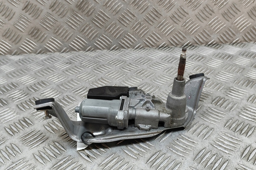 фото №5, Toyota prius plus xw30 двигатель дворники задний крышки 85130-47080 1.8 2330