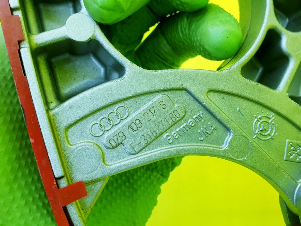 фото №8, Натягувач напрямна ланцюга розподільного валу rs4 b8 rs5 huracan 5.2 4.2 fsi 079109217s