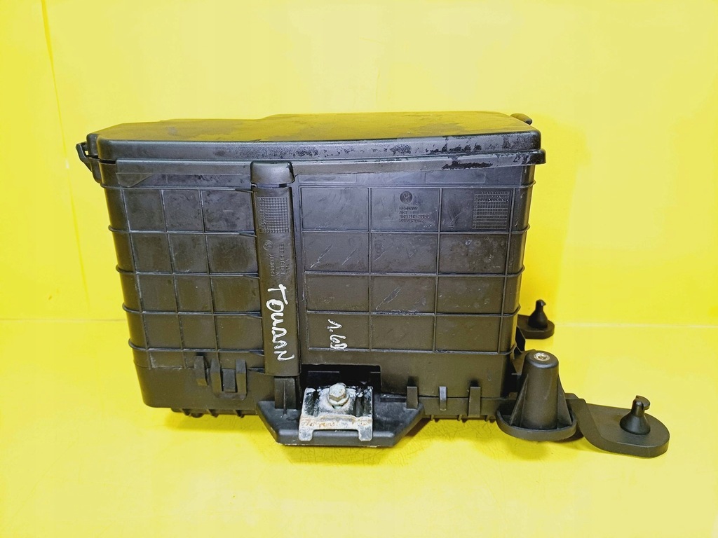 фото №8, Корпус na акумулятор комплектна vw touran i 1k0915335b / 1k0915443 nr1