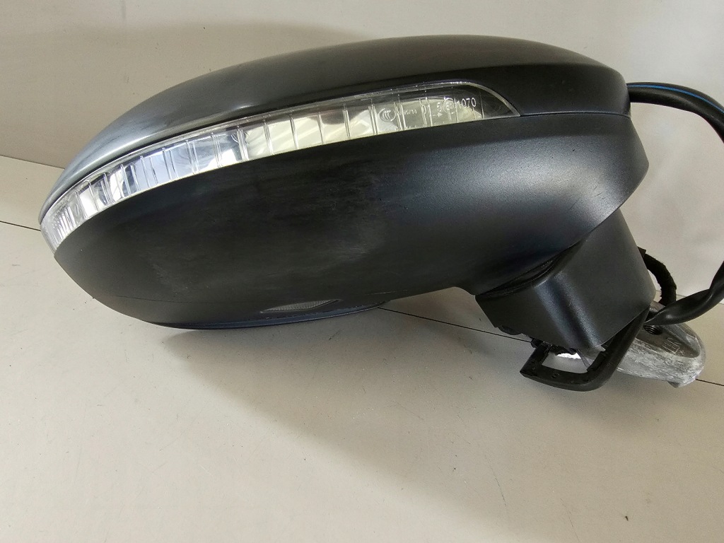 Дзеркало праве volkswagen vw passat b8 13-pin європа Зі Шроту