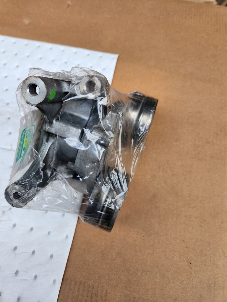 фото №2, Ролик натягувача ремінь генератора ford ranger 3.2