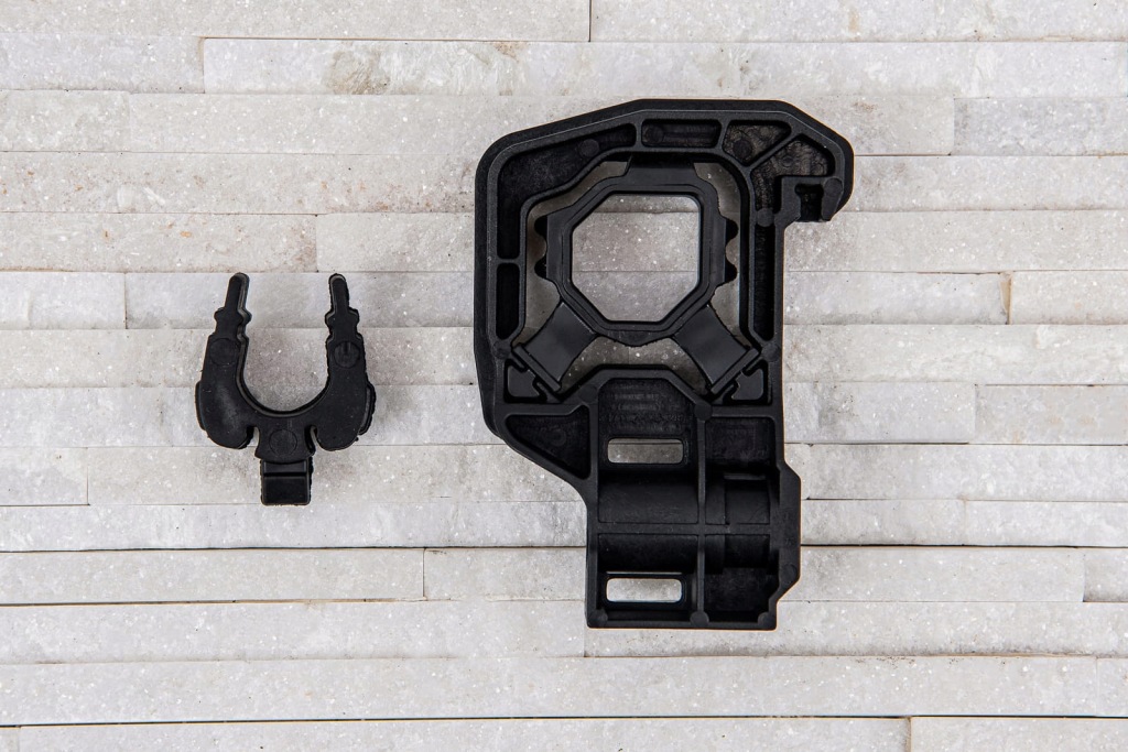 Купити Bmw 7 f02 2008-2015 тримач  радіатора води правий