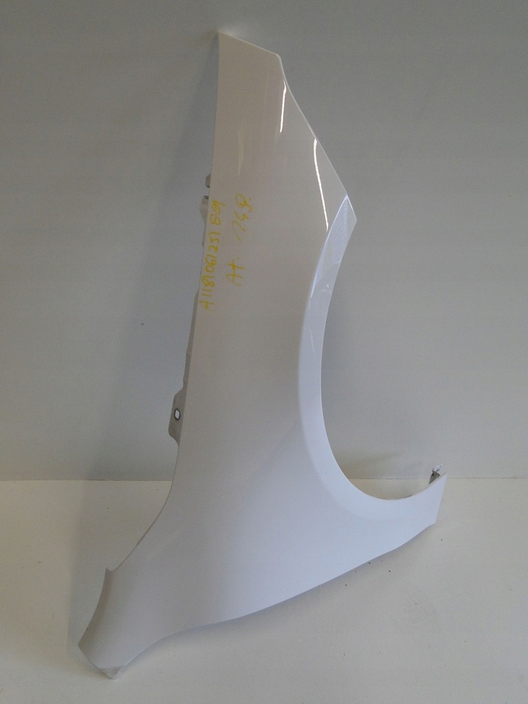 фото №9, Mercedes крыло передний правый перед белый 149 cla 118 c118 x118 w118