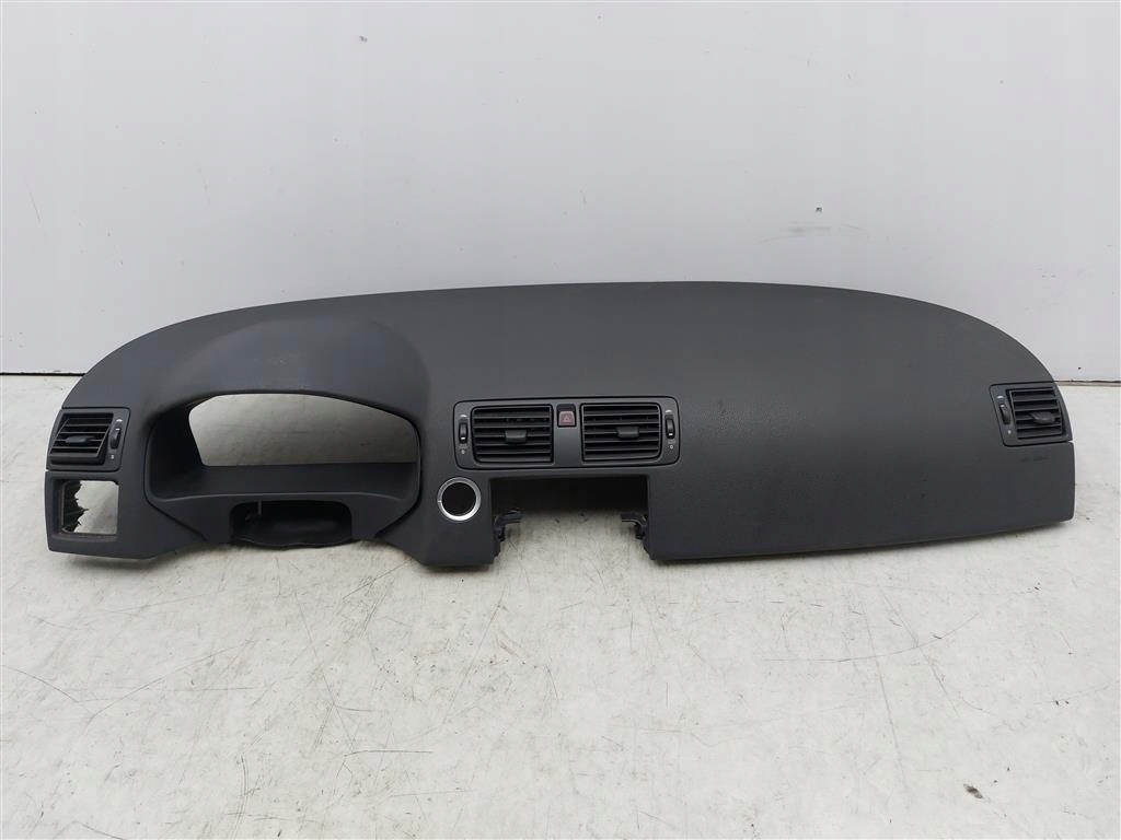 фото №1, Консоль приборная панель приборная панель volvo c30 06-12 r