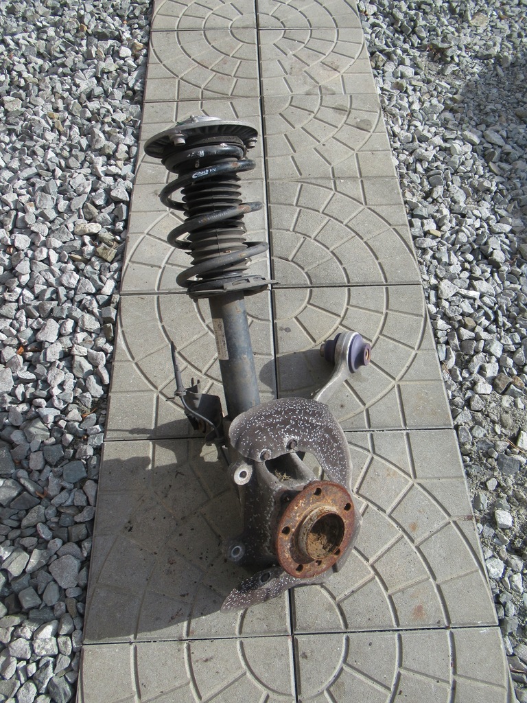 фото №1, Bmw f20 поворотный кулак амортизатор рычаг gira левый перед