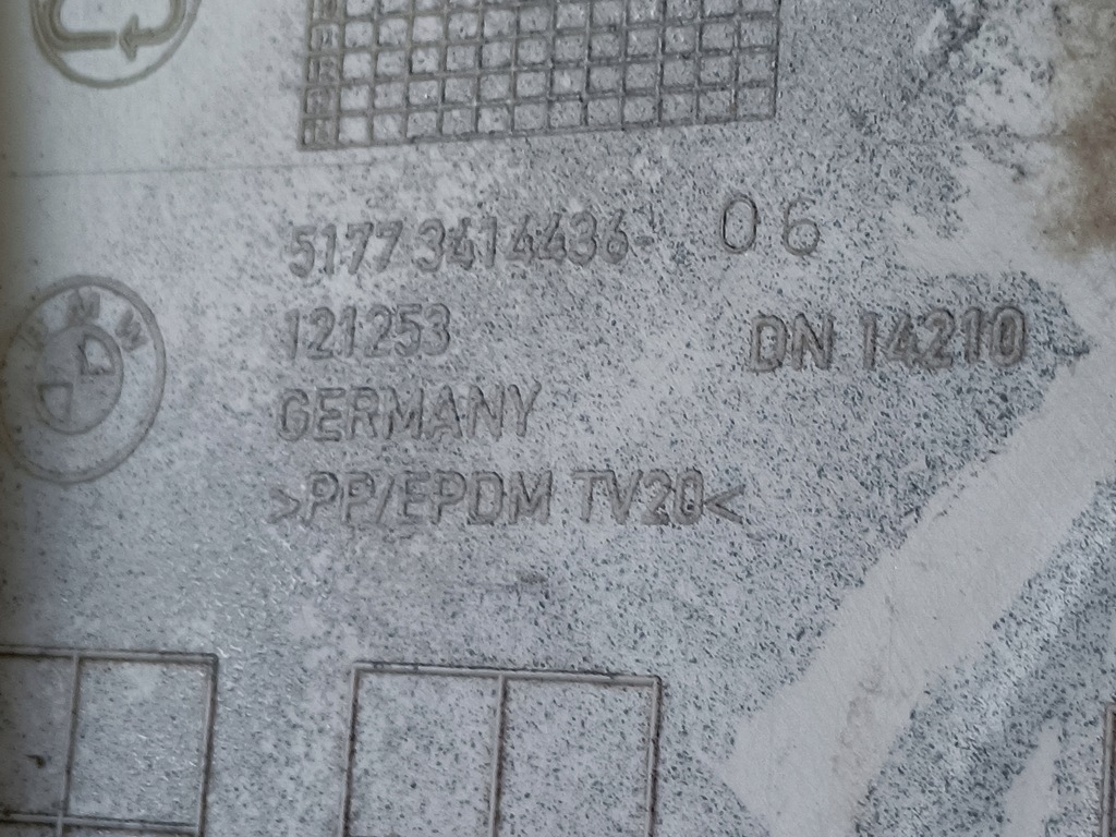 фото №10, Bmw x3 e83 m-pakiet молдинг крыла правый перед