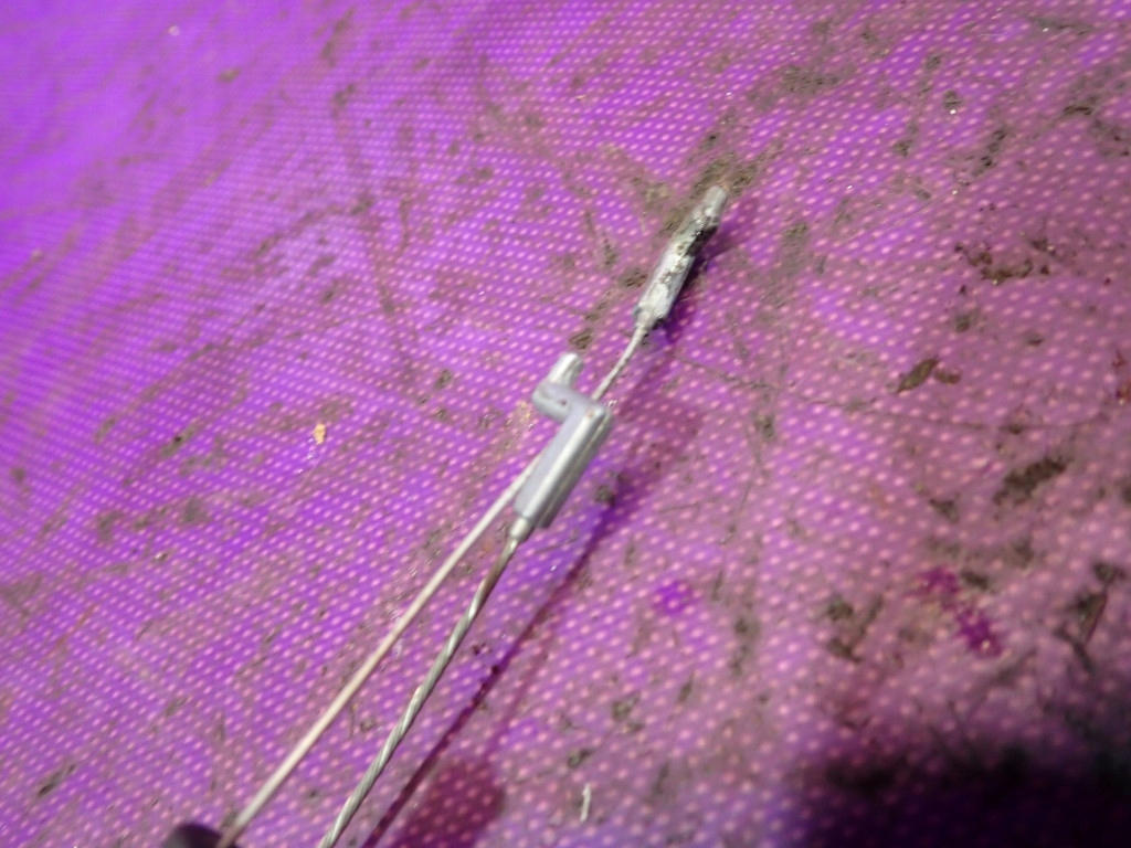 фото №7, Mazda 3 i bk hb 5d 03-06 замок задняя правый 3n6aa26412bp 6 pin