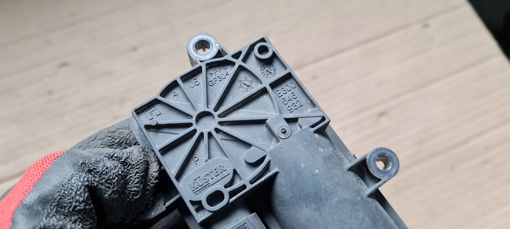 фото №13, Sq8 4m rsq8 q8 моторчик вихлоп кришка вихлопних газів 4n0133246a sq7 4m a4 b9 a5 s5