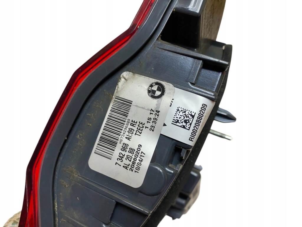 фото №10, Bmw 7 g11 g12 2017 права сторона лампи задній кришки багажника