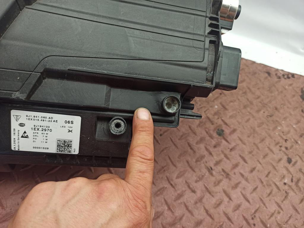 фото №13, Porsche taycan lift matrix full led ładna europa лампа правая