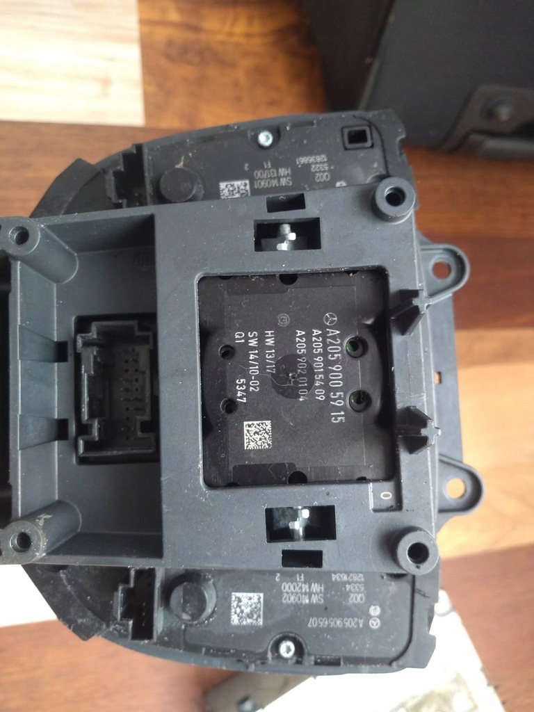 фото №5, Mercedes w205 панель контроллер idrive command