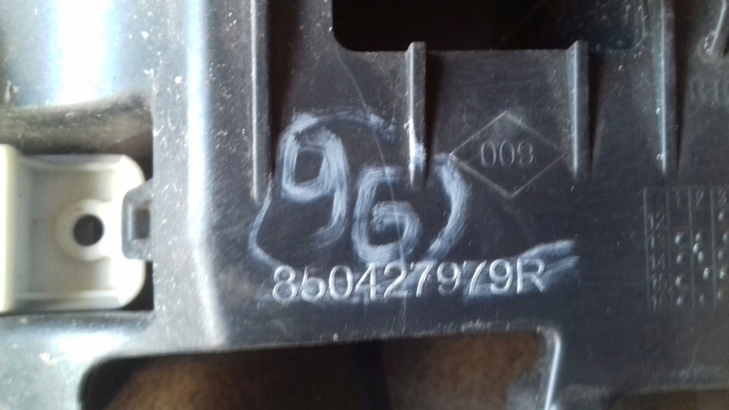 фото №2, Направляющая бампера задняя renault clio iv hb 850427979r