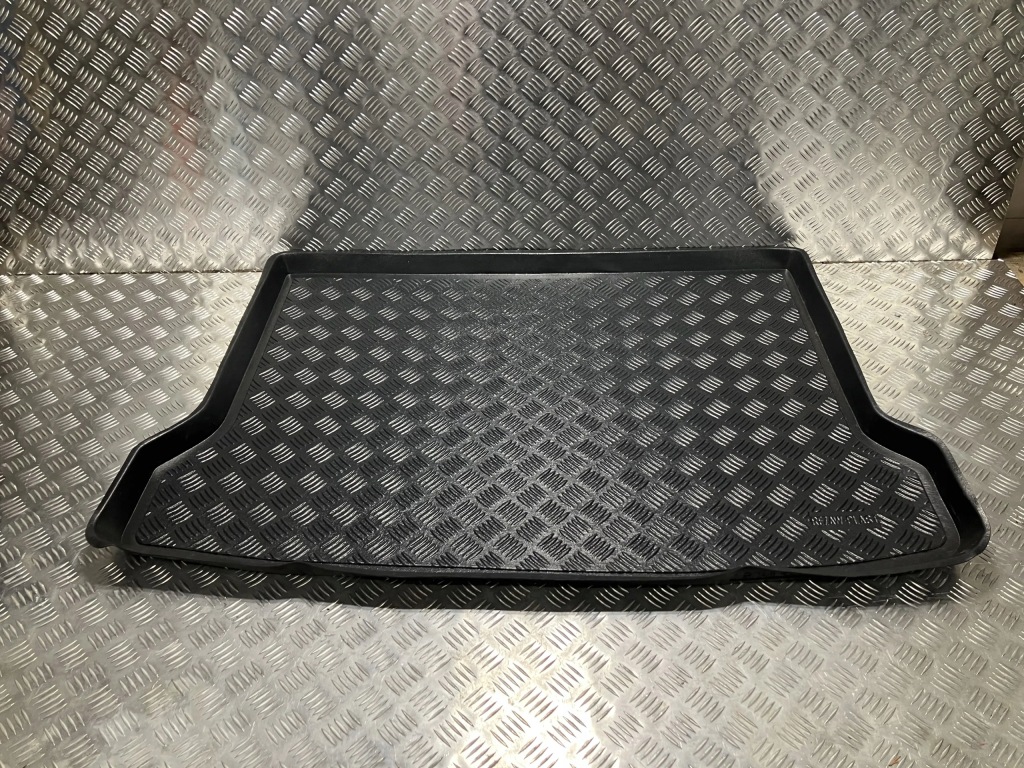 Пол обшивка багажника mercedes gla x156 Цена
