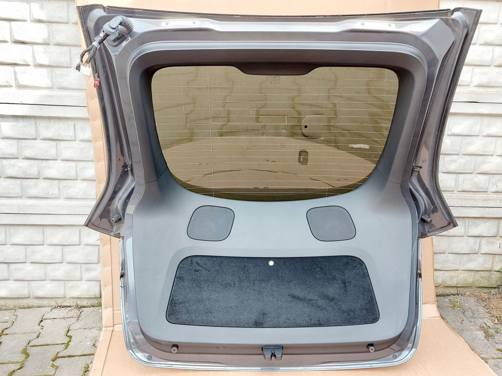 Tesla y model y 23r. кришка багажника задній комплектна кришка багажника задня колір pmng Оригінал