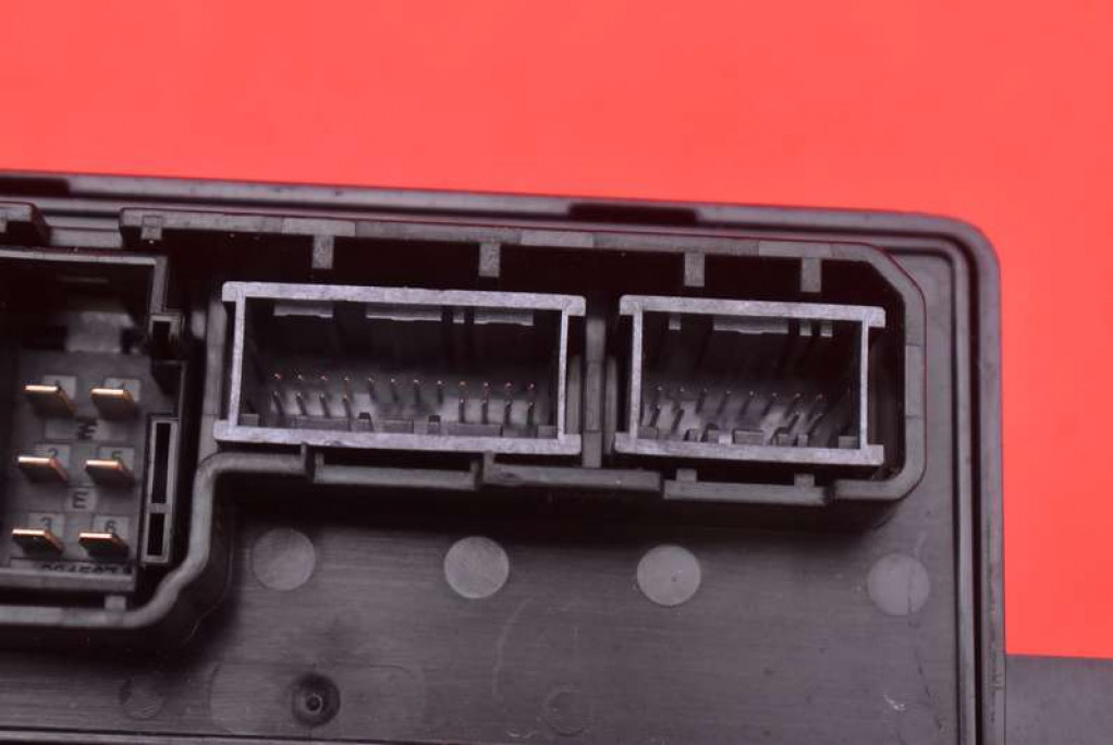 фото №9, Блок керування модуль фаркоп hk8m-19h544-ag jaguar f-pace x761 2.0 d 180 km 16-20