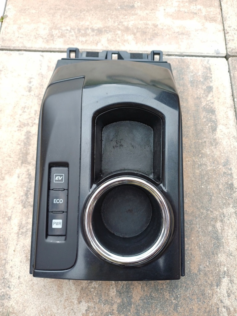 фото №1, Панель управляющий туннель toyota prius plus 15- r