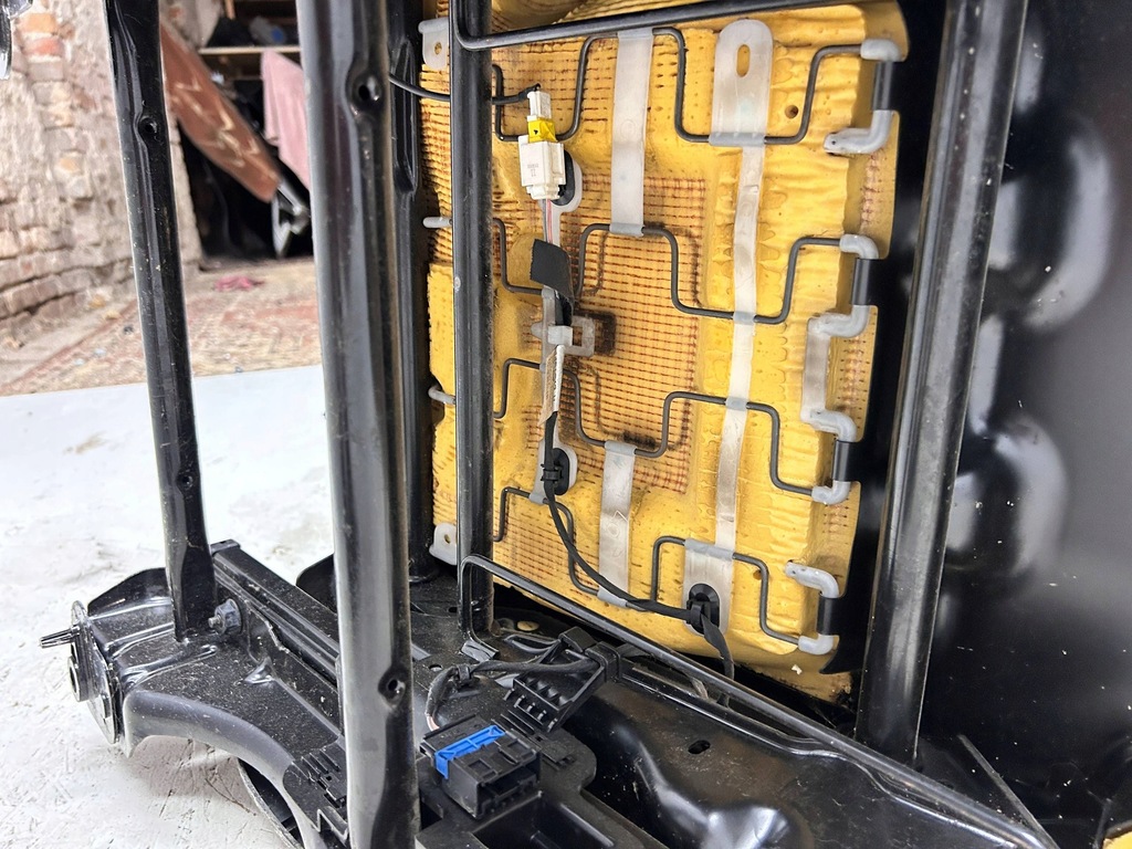 фото №10, Peugeot partner 2011 сиденье передний водителя