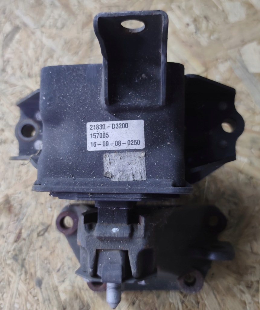 фото №1, Кронштейн подушка двигателя hyundai tucson ii