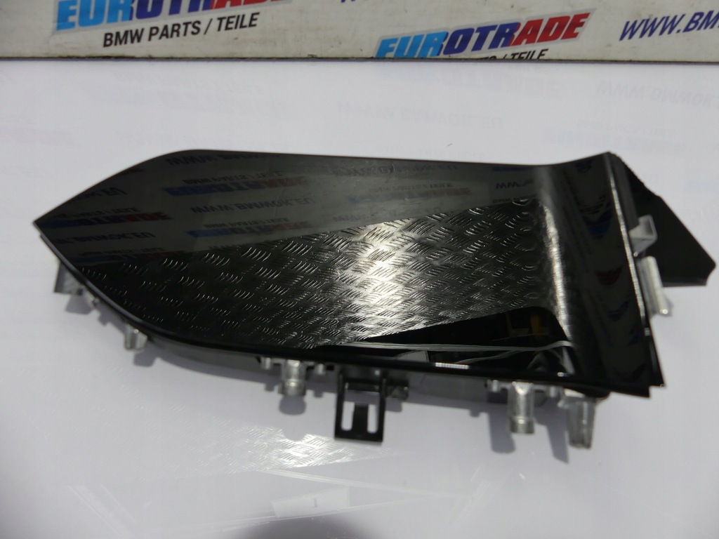фото №8, Bmw 7 g70 монитор задняя модуль эксплуатации дверь задняя левый правый 206 km