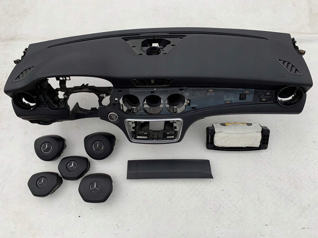 фото №5, Mercedes w117 cla панель приладів панель приладів консоль подушки безпеки