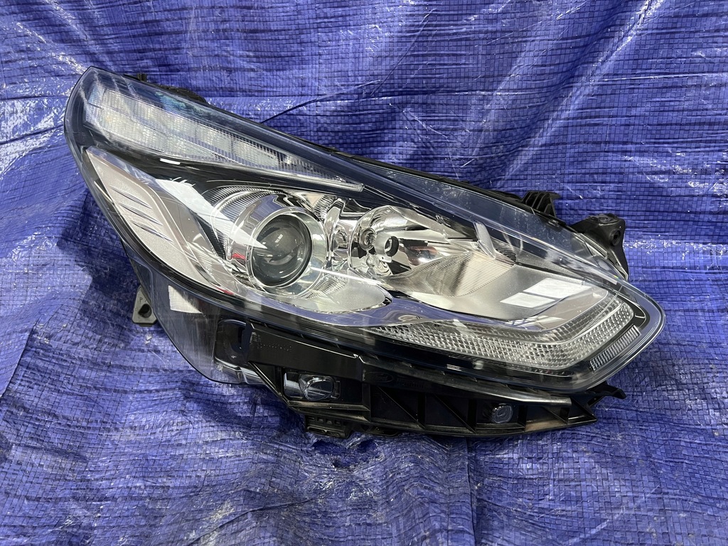 фото №1, Ford galaxy s-max smax правая лампа обычная + led