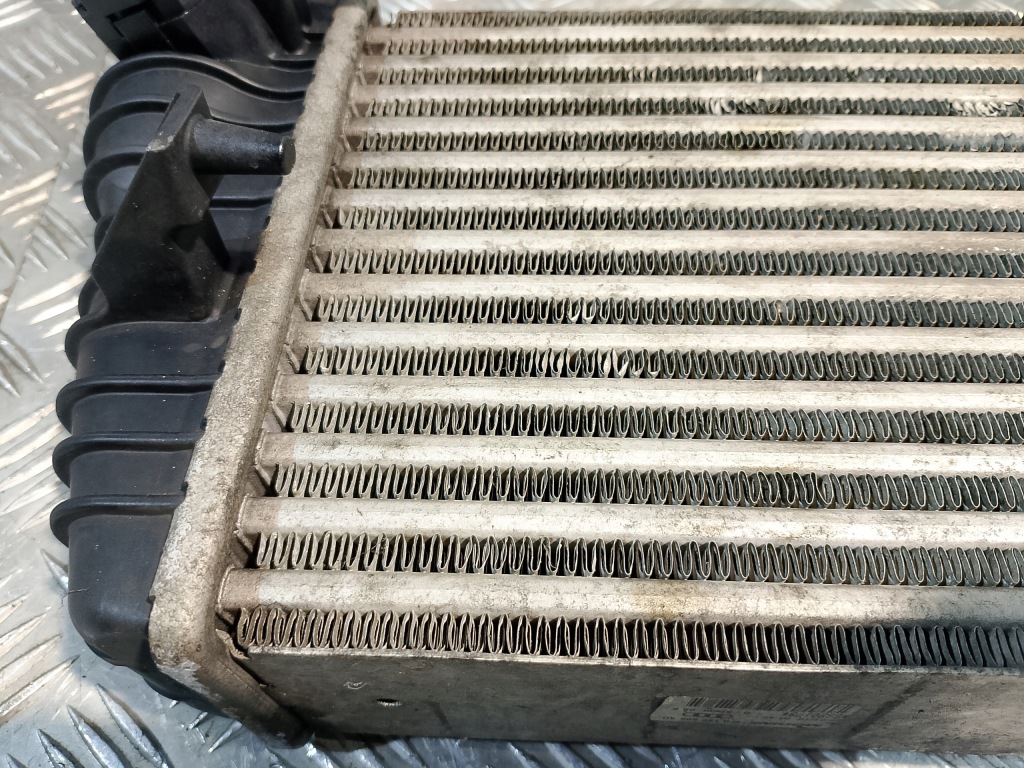 Інтеркулер audi a6 c6 2.0 tdi 4f0145805ad Зі Шроту