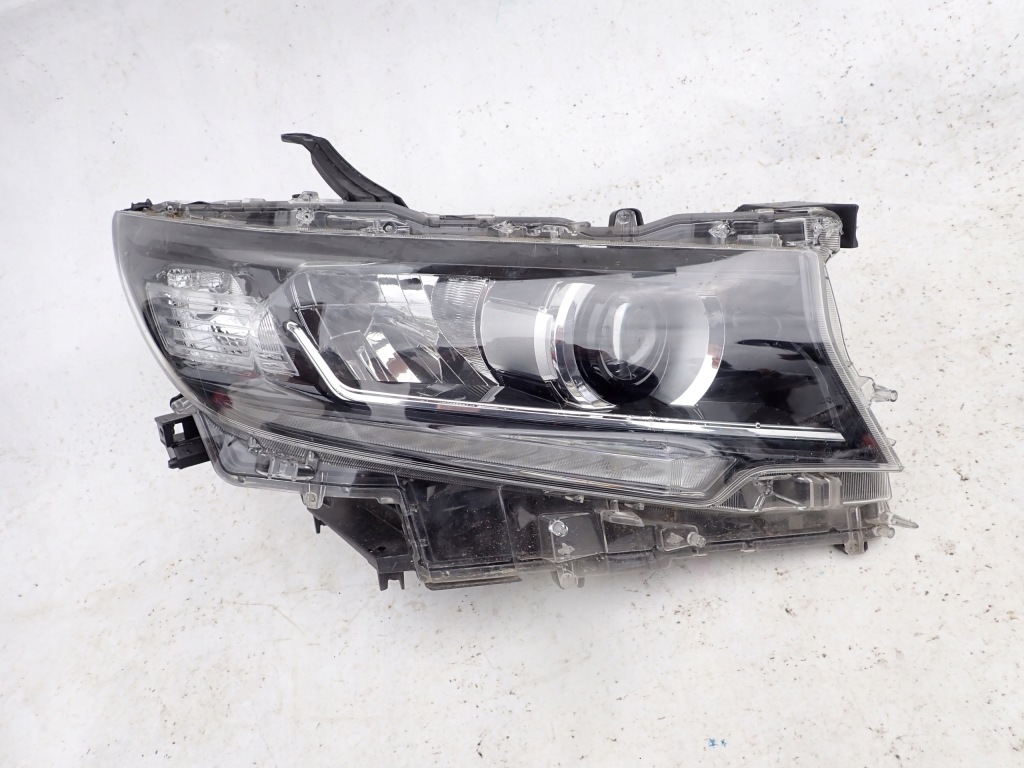 фото №1, Toyota land cruiser 150 18- full led лампа права