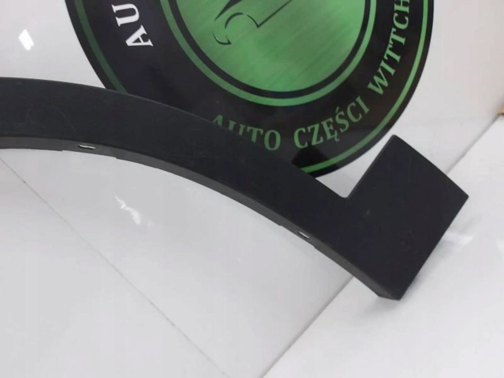 фото №9, Volvo xc40 накладки крыло правый перед