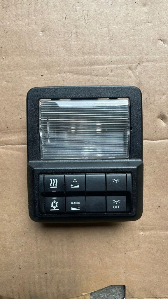 фото №1, Лампа потолочный панель nad łóżkiem mercedes actros mp4