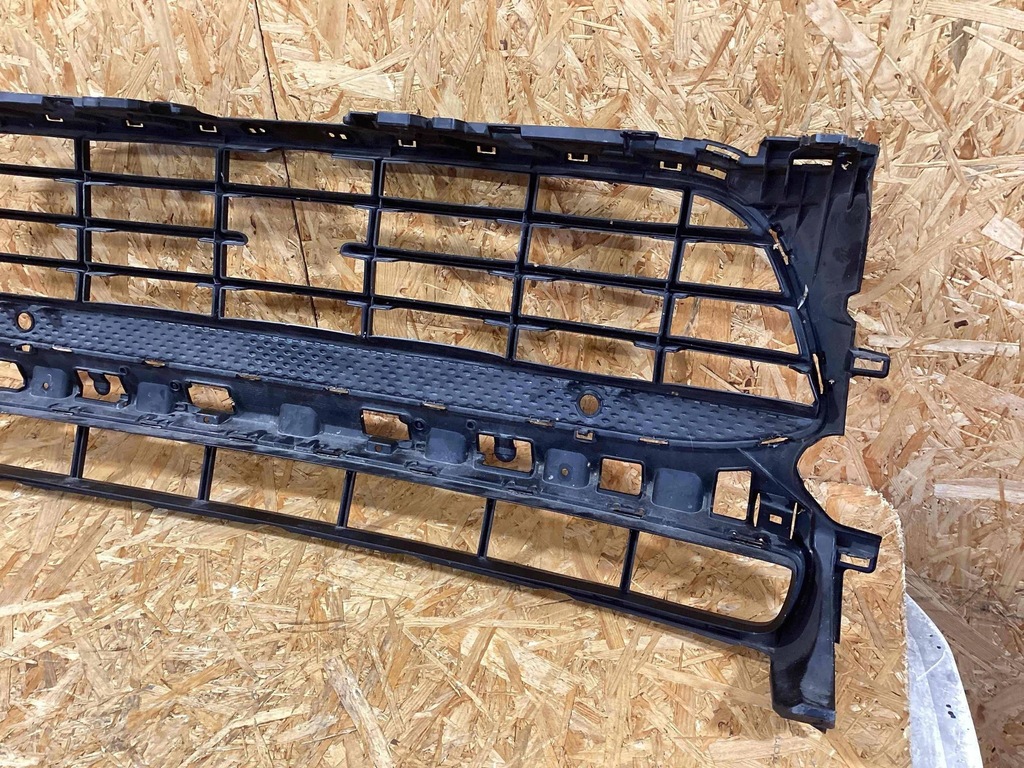 фото №11, Решітка середня czarna do porsche macan 95b 95b807683h1e0