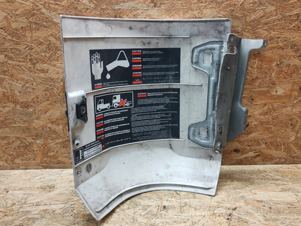 Кутик облицювання кабіни лівий renault magnum dxi 5000937362 Зі Шроту