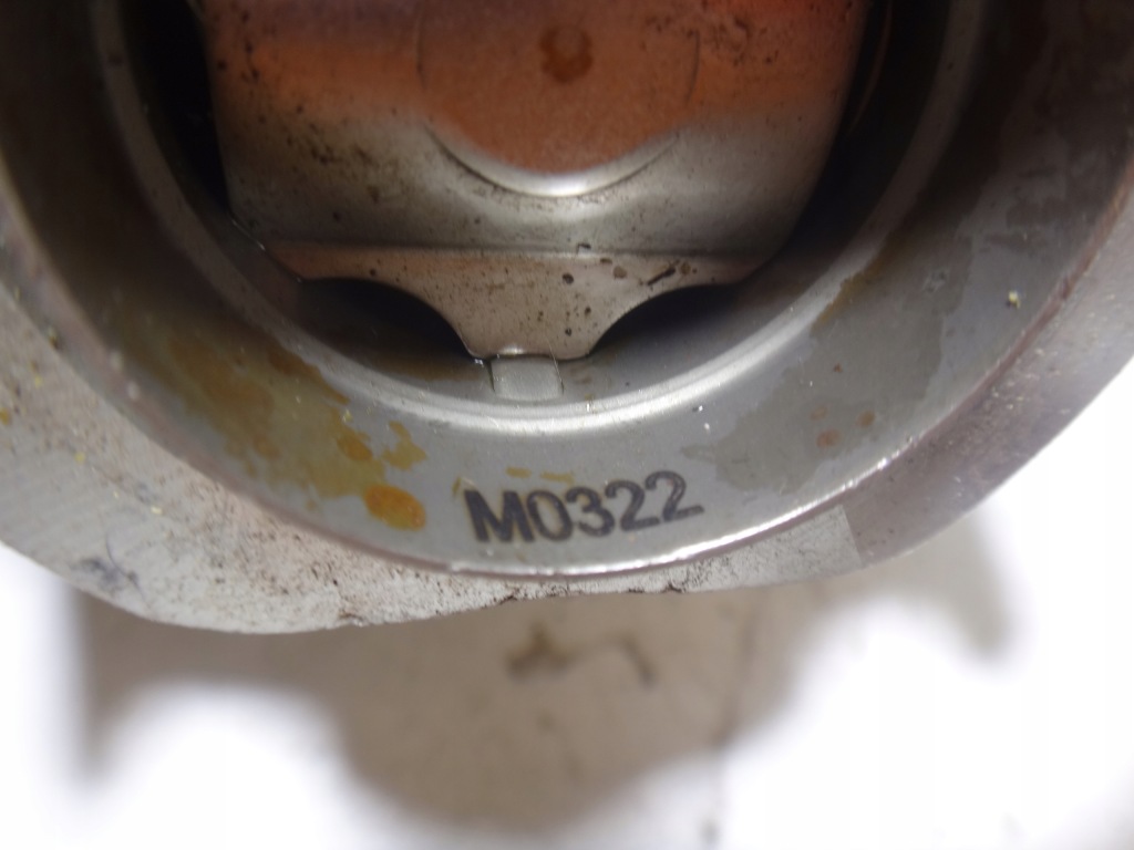 Кронштейн основа насоса пального bmw f07 f10 f06 f12 f01 f15 f16 s63 n63 Зі Шроту