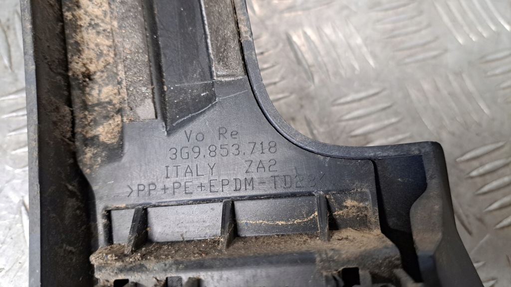 фото №10, Passat b8 alltrack молдинг крила права перед 3g9853718