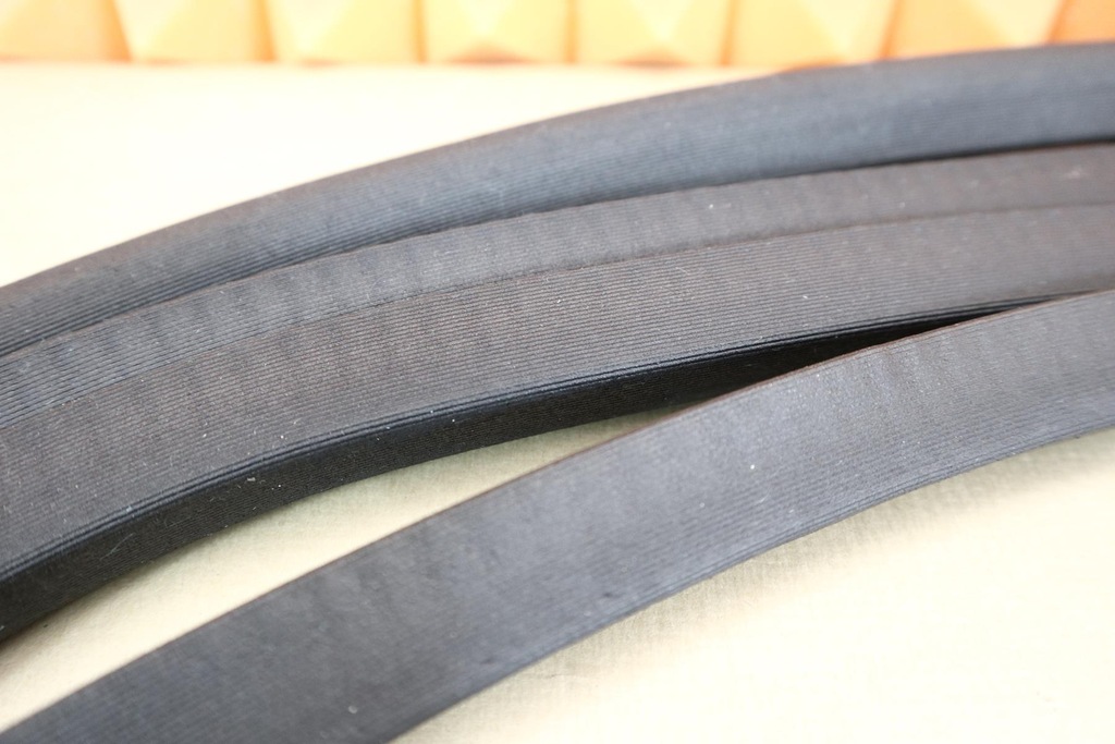 фото №2, Mercedes slk r171 прокладка кузовная дверь дверь левая правая перед задняя