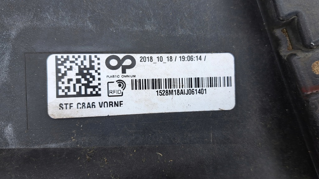 фото №12, Audi a6 c8 бампер перед омыватель